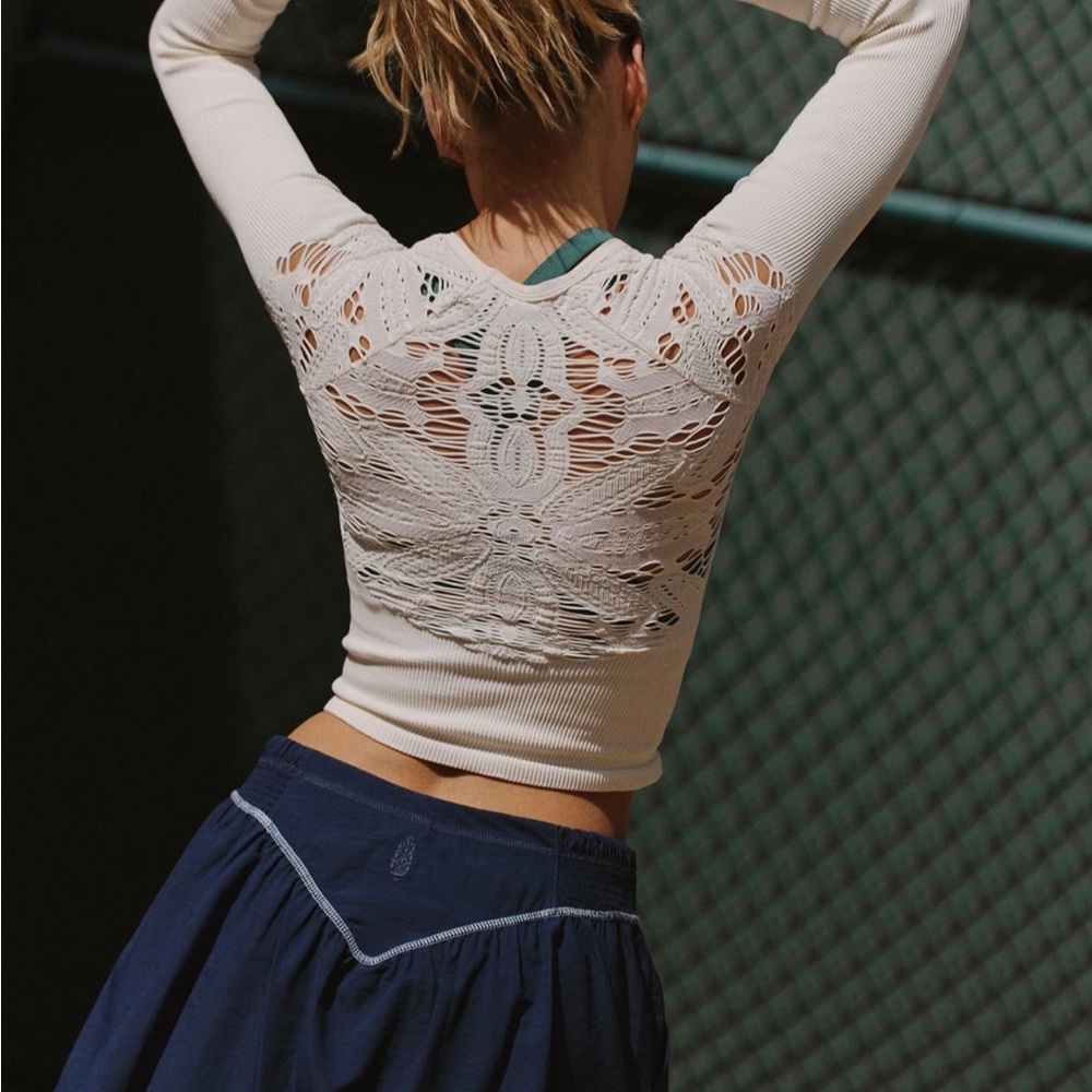 Happiness runs floral long sleeve